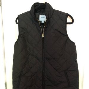 Maternity black quilted vest